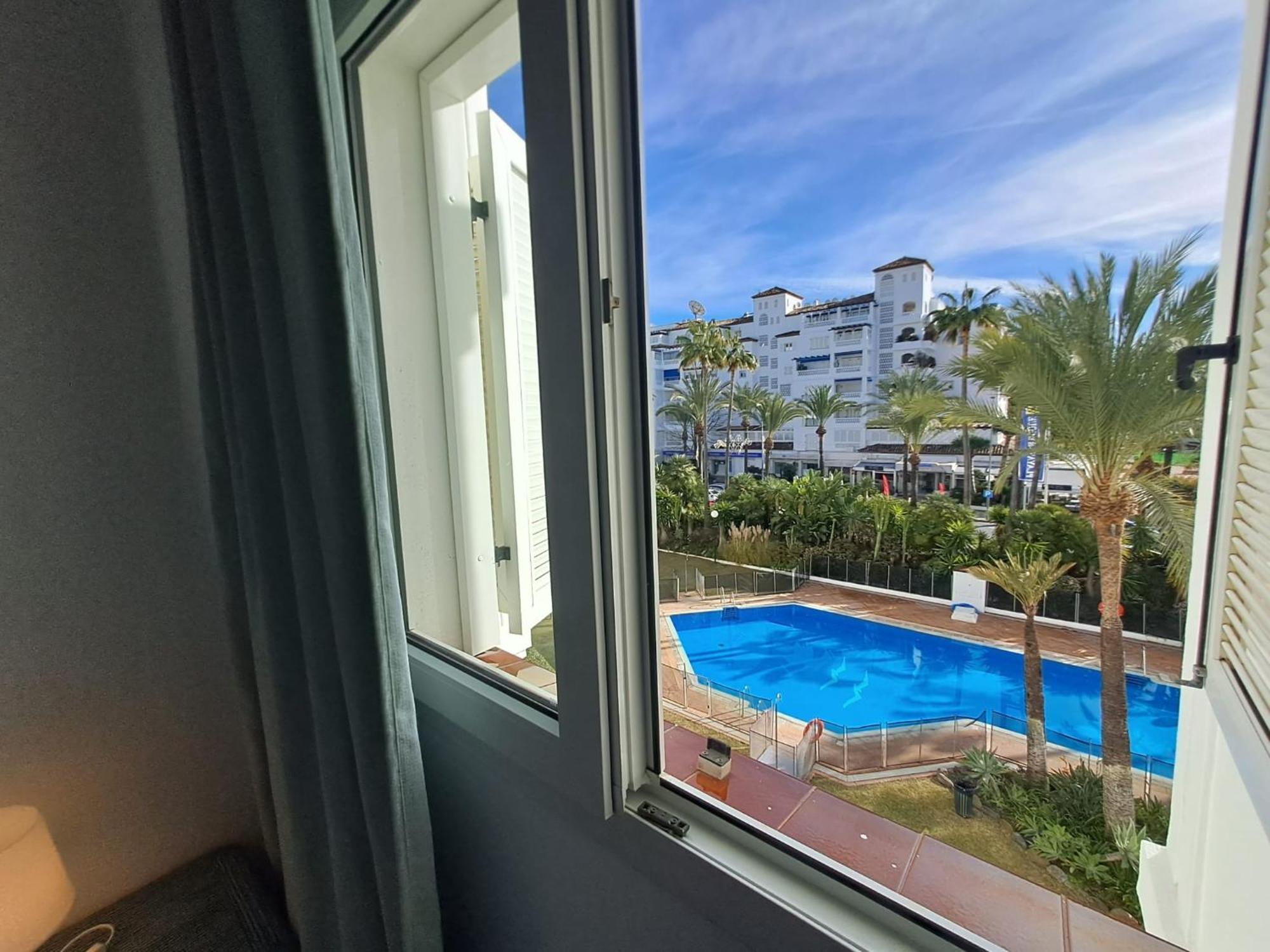 Luminous Apartment In Playas Del Duque , Puerto Banus By Holidays & Home 마르베야 외부 사진