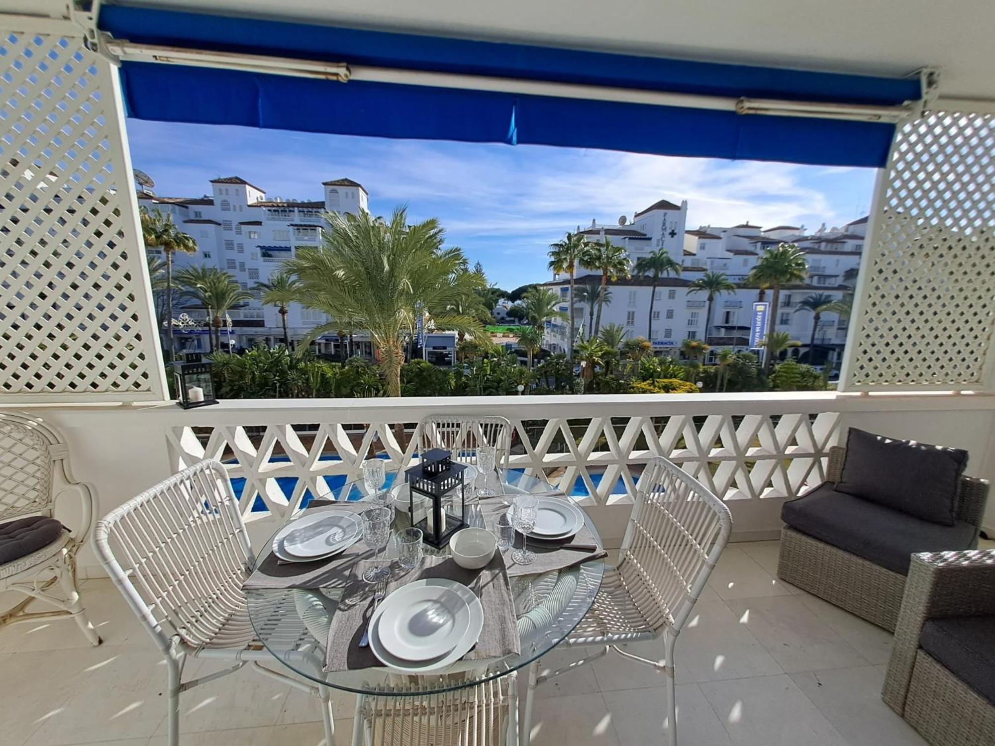 Luminous Apartment In Playas Del Duque , Puerto Banus By Holidays & Home 마르베야 외부 사진