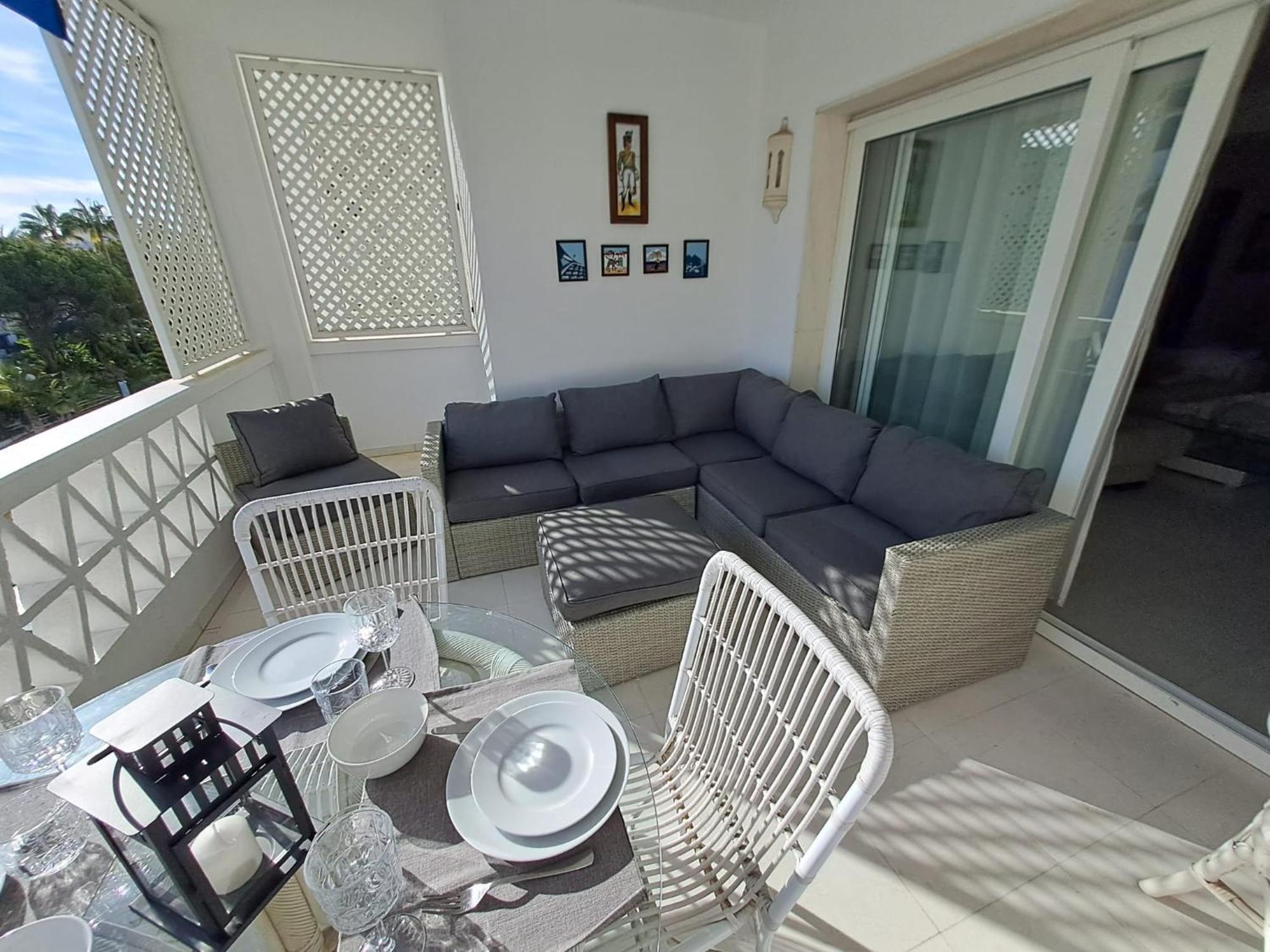 Luminous Apartment In Playas Del Duque , Puerto Banus By Holidays & Home 마르베야 외부 사진