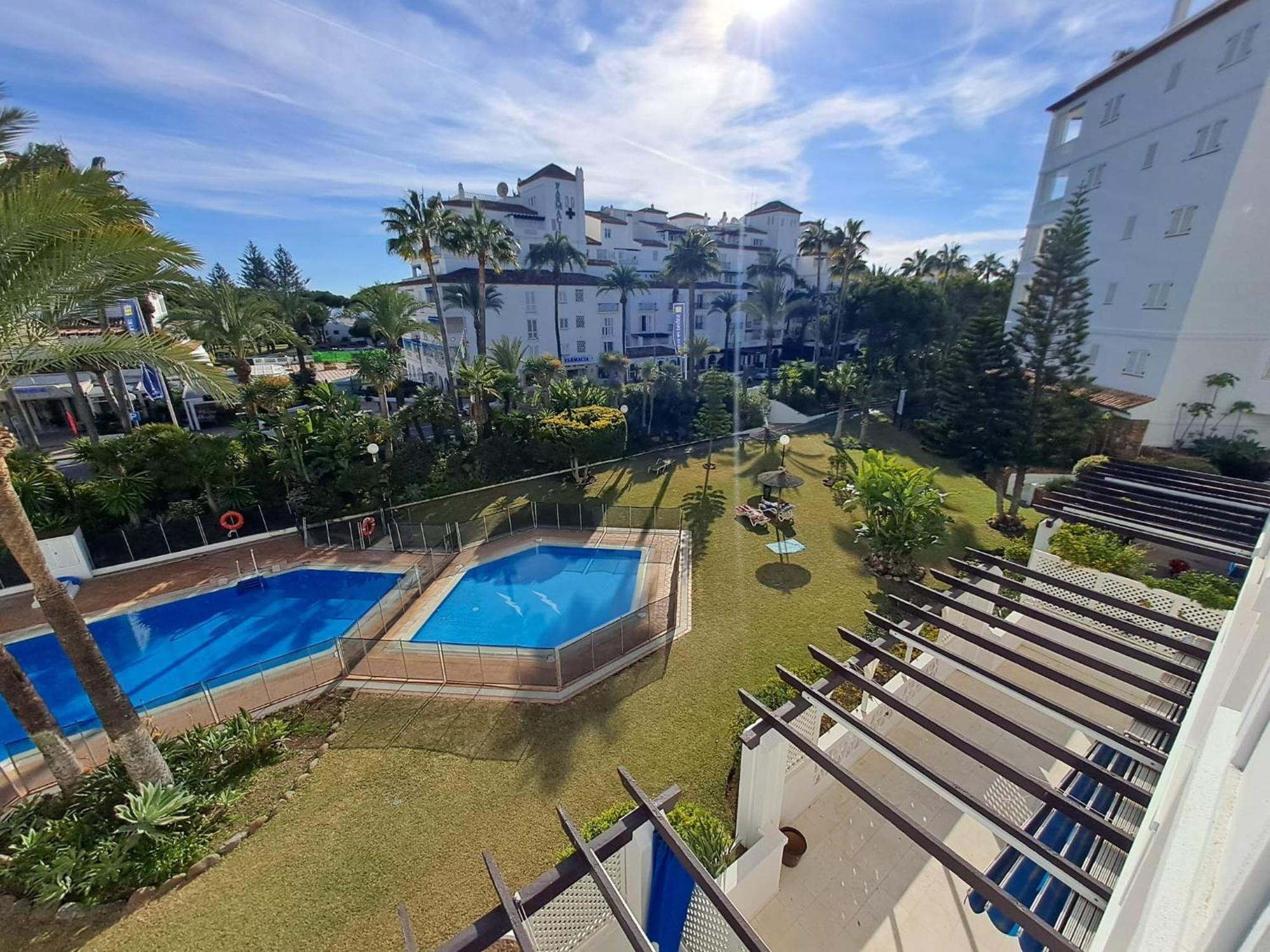 Luminous Apartment In Playas Del Duque , Puerto Banus By Holidays & Home 마르베야 외부 사진
